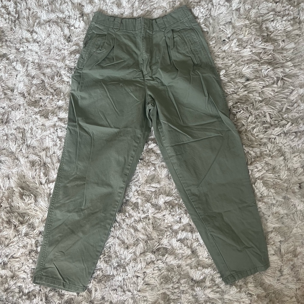 Gap 90s reissue pleated front Sage Green Khaki Pants with welt pockets sz 6